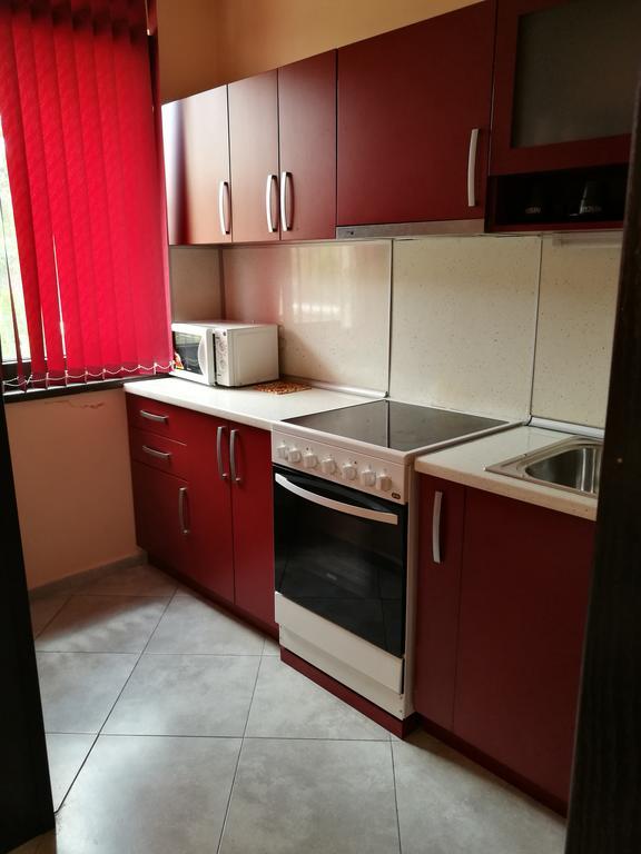 Guest House Karaulanov Elhovo  Extérieur photo